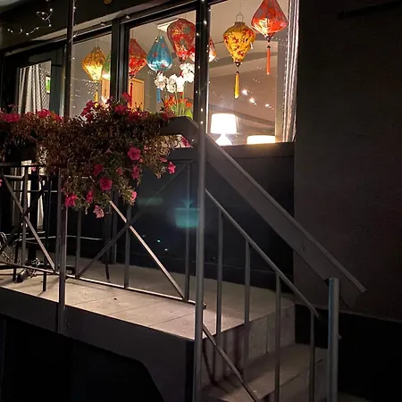 1 Grosse Elegante Zimmerwohnung 5 Minuten Zu Fuss In Stadtmitte