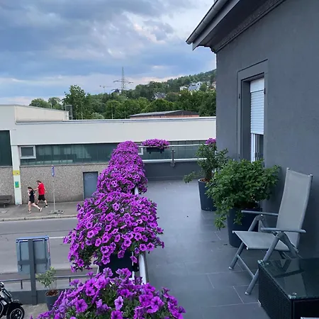 1 Grosse Elegante Zimmerwohnung 5 Minuten Zu Fuss In Stadtmitte