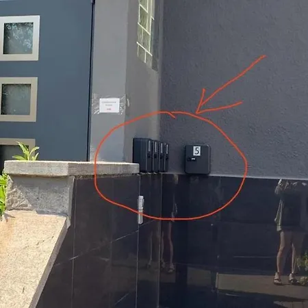 Apartment 1 Grosse Elegante Zimmerwohnung 5 Minuten Zu Fuss In Stadtmitte Lörrach